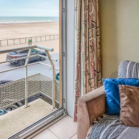 Awesome Apartment In Oostende With House Sea View Zewnętrze zdjęcie