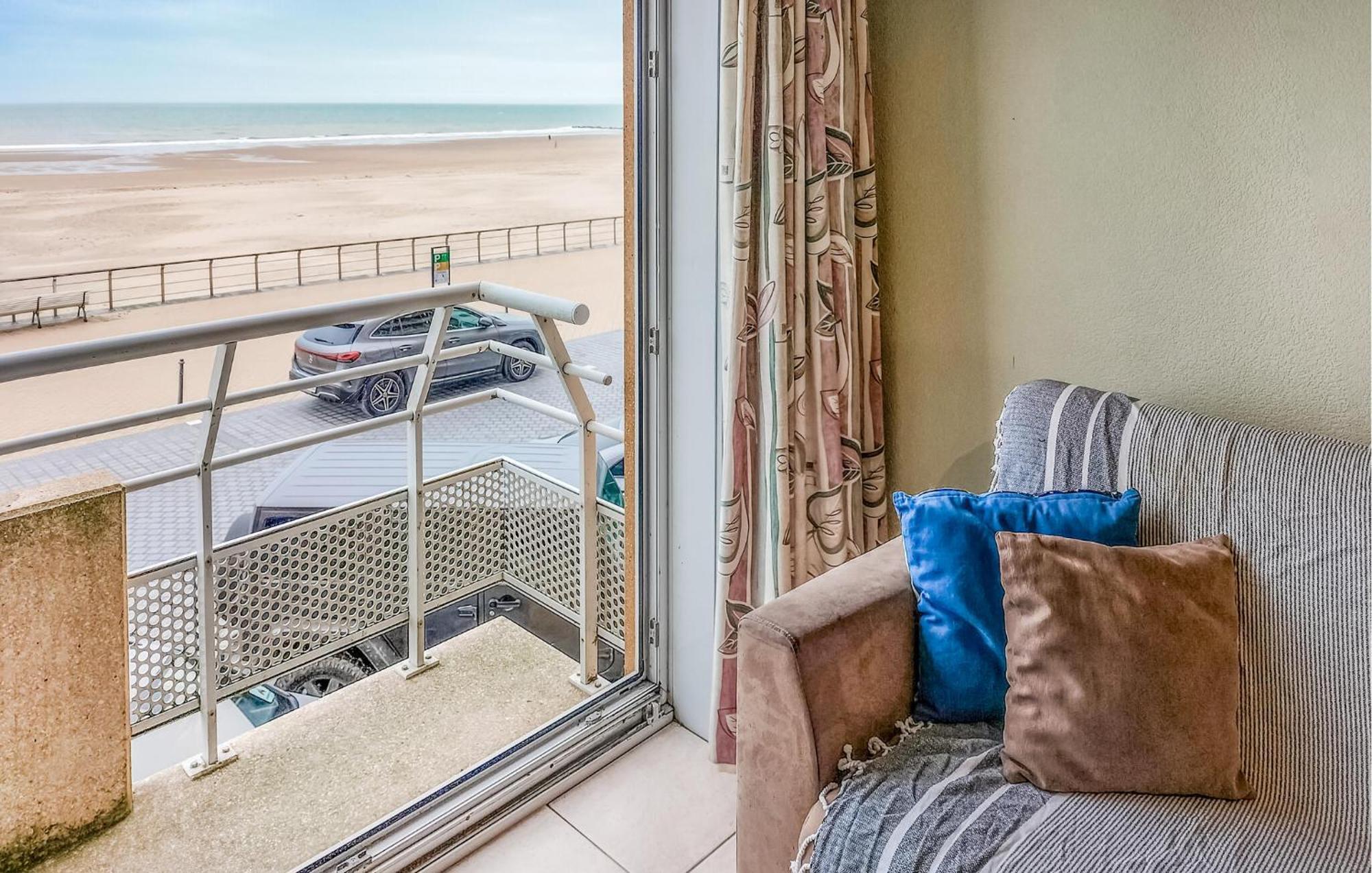 Awesome Apartment In Oostende With House Sea View Zewnętrze zdjęcie