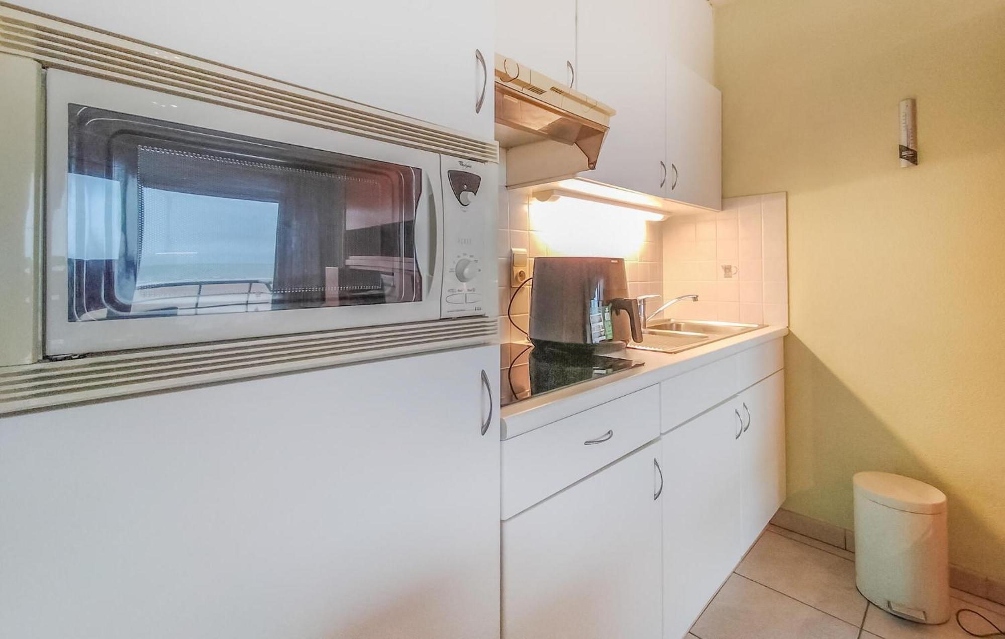 Awesome Apartment In Oostende With House Sea View Zewnętrze zdjęcie
