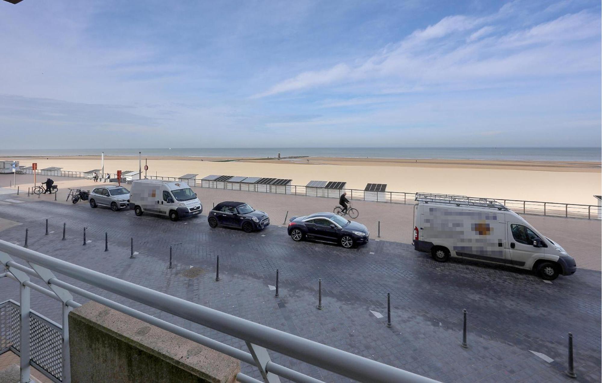 Awesome Apartment In Oostende With House Sea View Zewnętrze zdjęcie